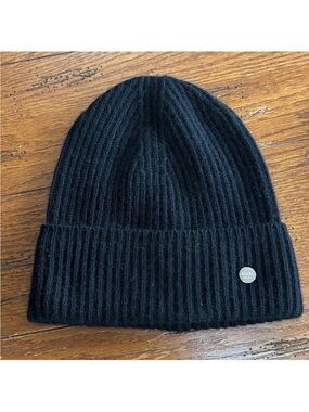 NORLA CANADA Black Cashmere Wool Blend Beanie Hat Ribbed Stretch NWT One Size